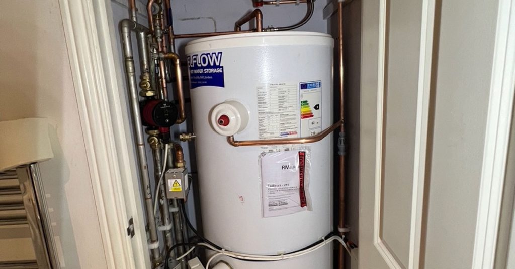 Unvented Hot Water Cylinder Installation Greenhithe Everest Heating